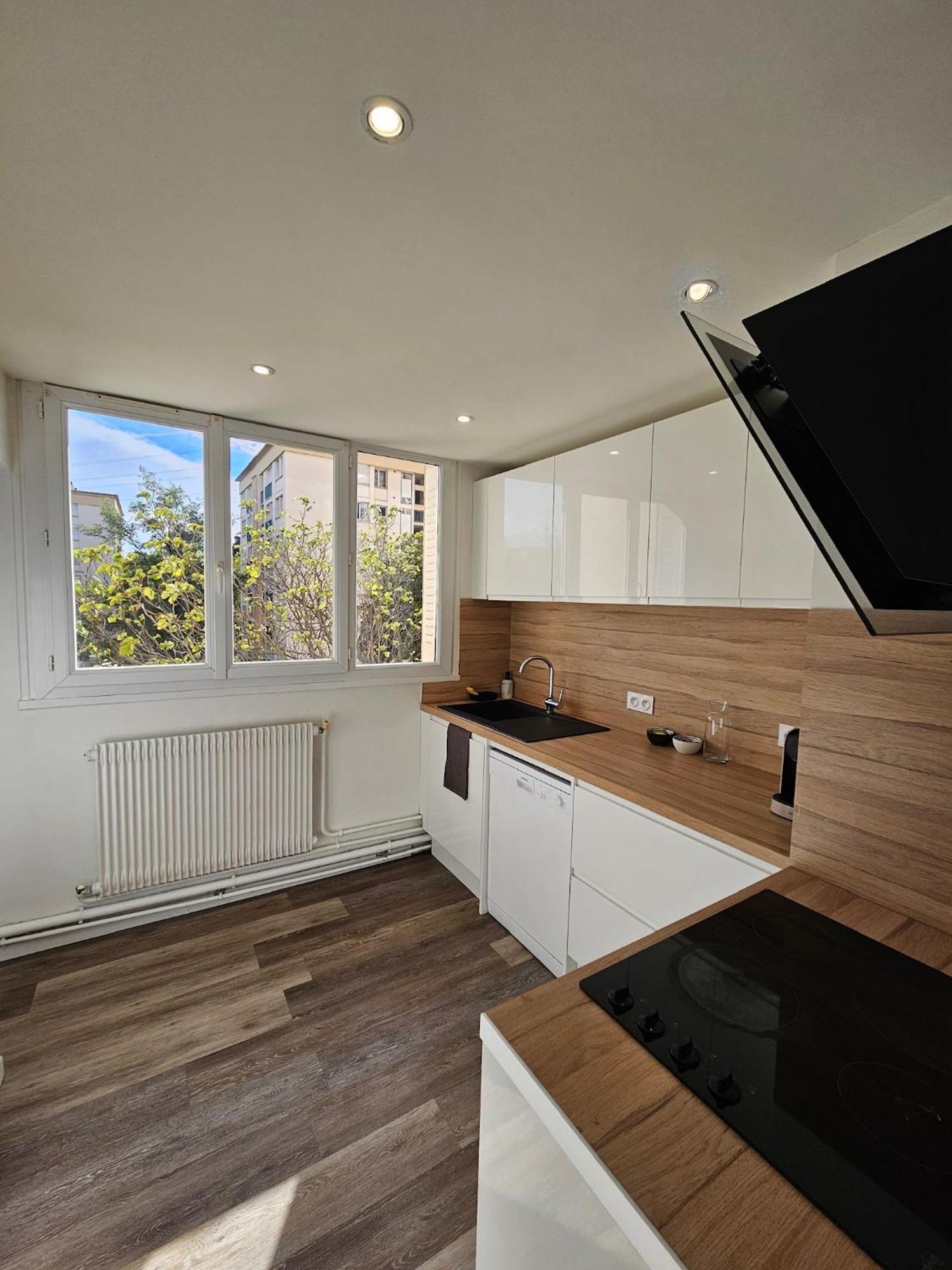 Charmant & Spacieux 3 Chambres - Mm Apartment - Lyon Grand Parilly เวนิส์ซูซ์ ภายนอก รูปภาพ